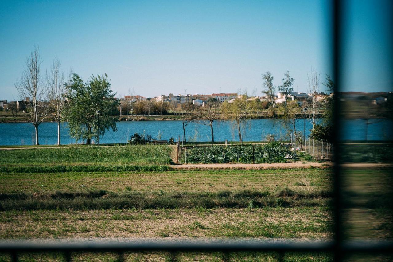 L'Hotelet Del Delta - Adults Deltebre Bagian luar foto